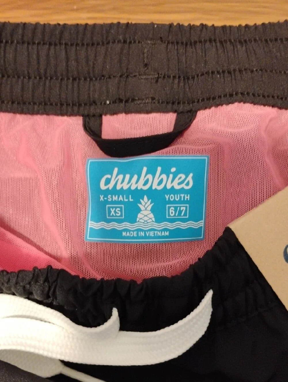 🐻chubbies Black Swim Shorts with Pink Liner and White Drawstring Size Xs 6/7